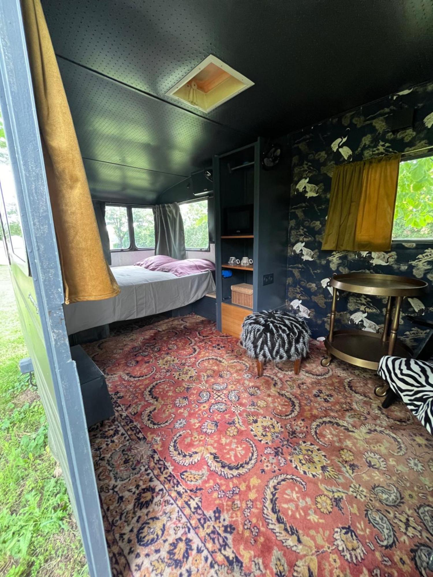 Les Du Vigne Luxury tent Molandier